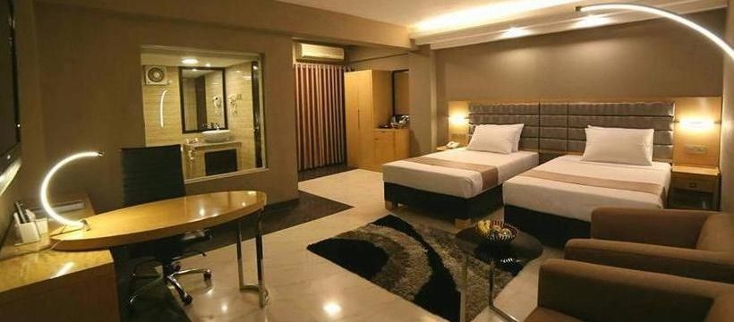 hotel-castle-salam-khulna-000